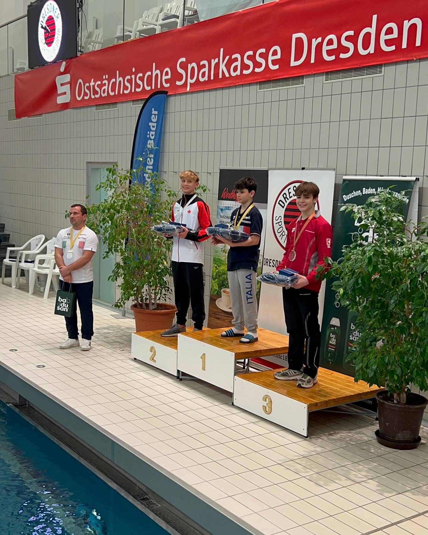 440985071 964959431818285 3992033927103907367 n